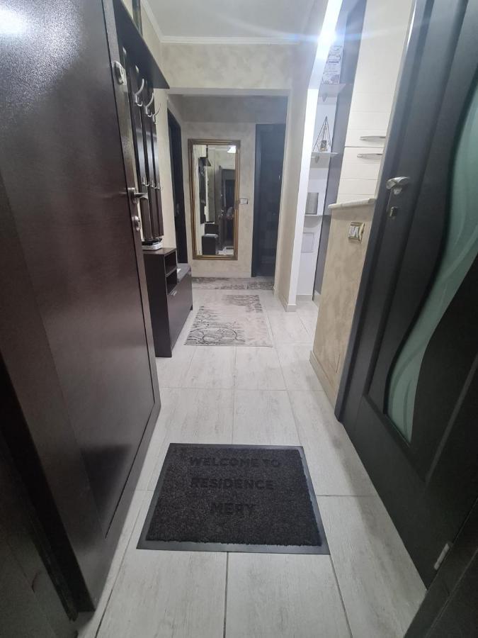 Residence Mery Фэгэраш Экстерьер фото